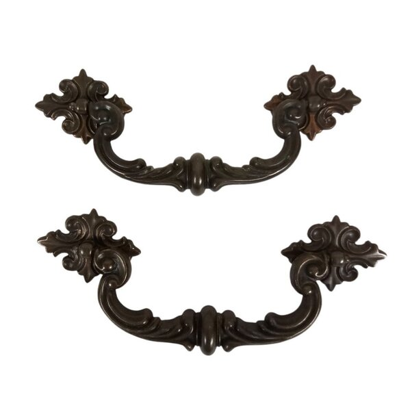 2 Large Antique French Provincial Drawer‎ Pulls - Picture 1 of 3